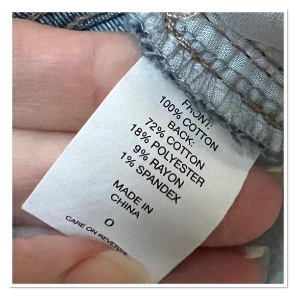 NEW YORK & CO Soho "Boyfriend" Distressed Jeans 🆕 - Picture 3 of 11